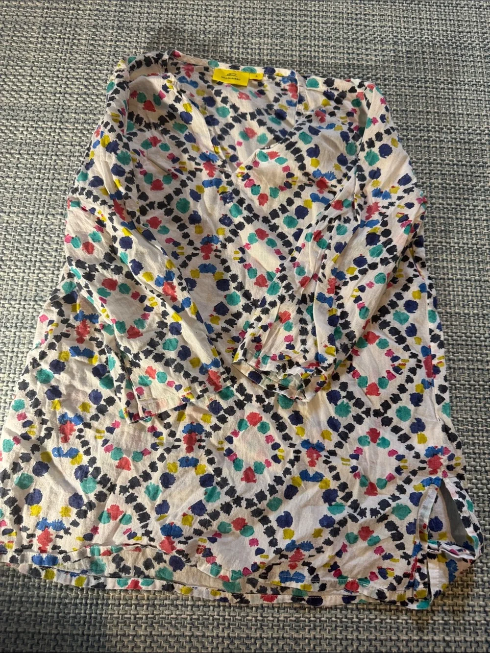 Lightweight Multicolor V-Neck Tunic Top